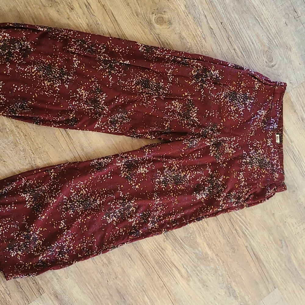 Wide leg pants